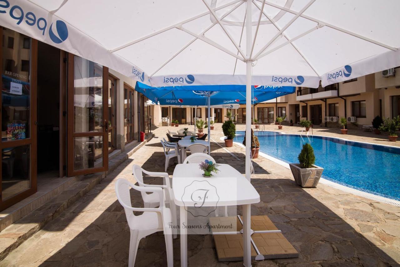 Four Seasons Apartment - Oasis Beach Resort Bliznaţi Exterior foto